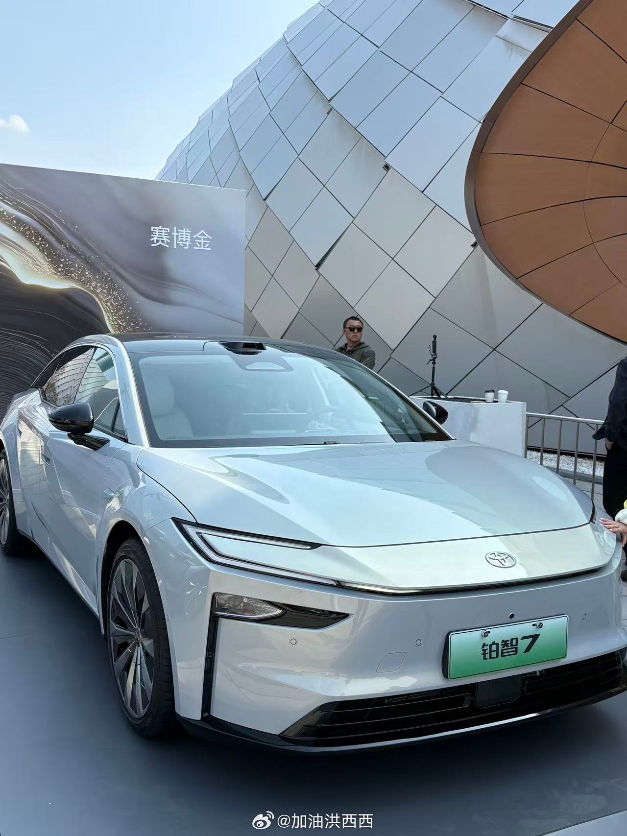 姐妹帮我去发布会现场集齐了7款颜色的铂智7，你们觉得哪个颜色最好看？铂智7铂智