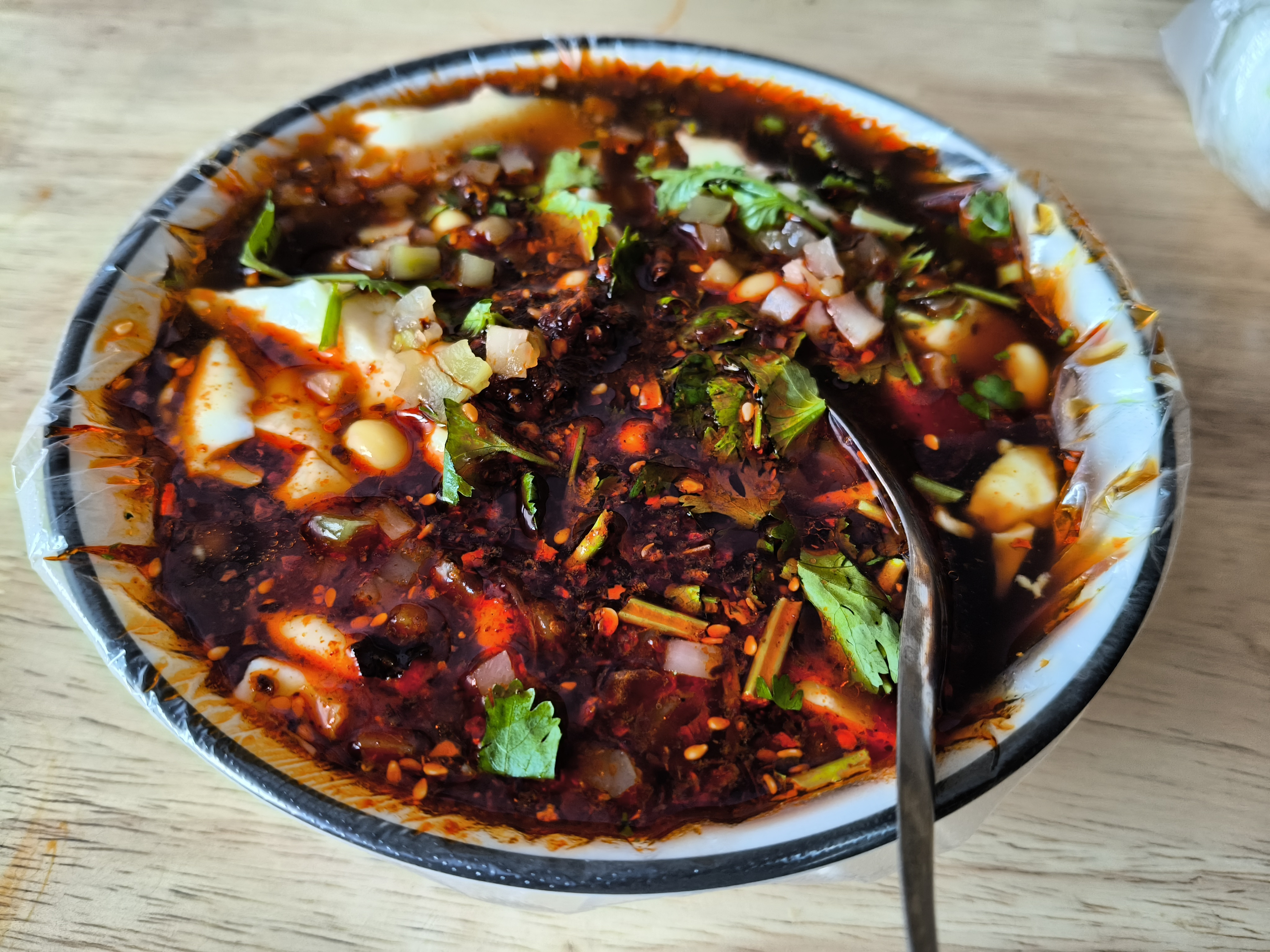 早啊！没有比这一碗豆腐脑更满足的了，各位都吃早餐没？