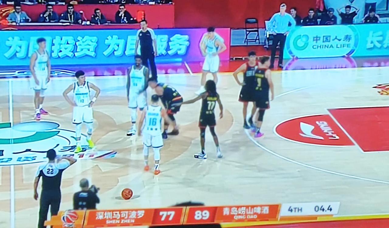 看深圳跟青岛比赛，感觉新赛季深圳队还是作为不大，可惜了贺希宁和王浩然这两名球员，