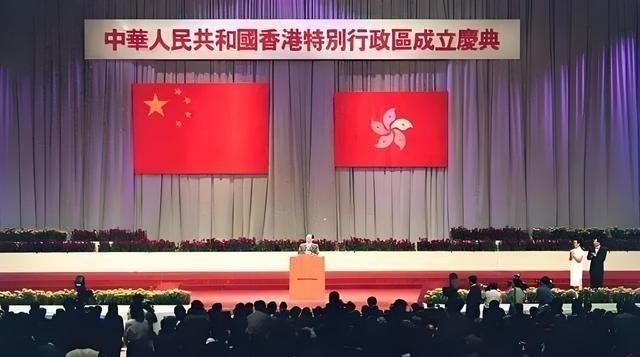 香港回归祖国29周年，GDP增长情况：1997年：1773.53亿美元，人