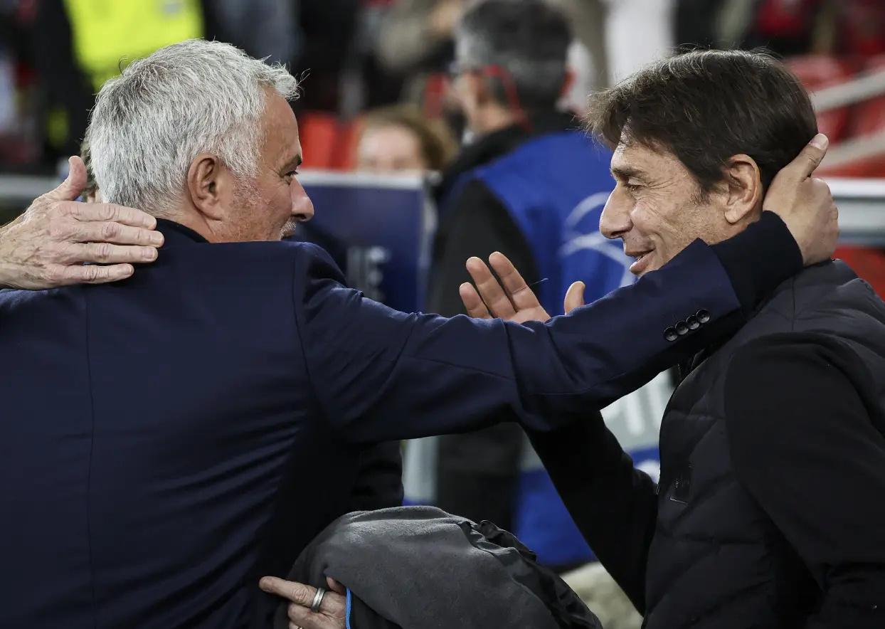 62岁穆帅扬眉吐气！欧冠2-0完爆孔蒂：4连败后2连胜将战2大豪门12月11