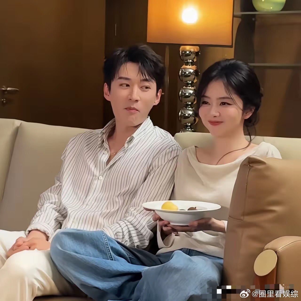 关于谭松韵和刘学义我真的忍不了了我真的认为他俩应该合伙开一家公司，反正都是自己干