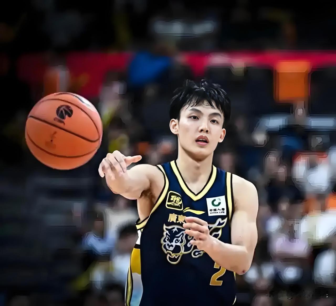 广东宏远首节26-25广州队，有三个得失！1.广东宏远开局以12-6领先，没想