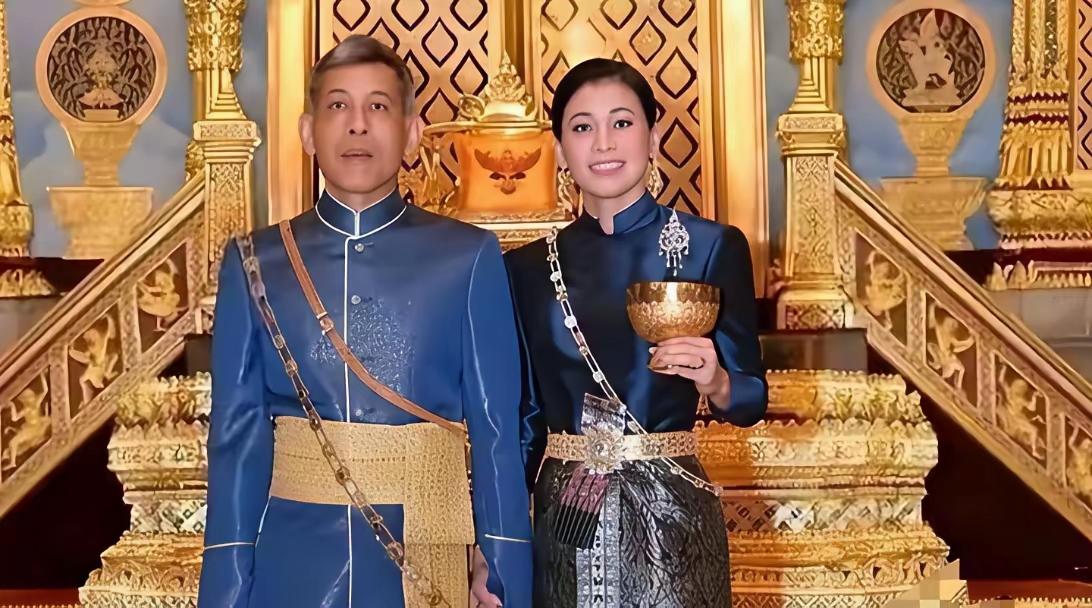 泰国的王后和贵妃，终究是有区别的！不管泰王有多宠贵妃，到始终拿出手的还是王后。