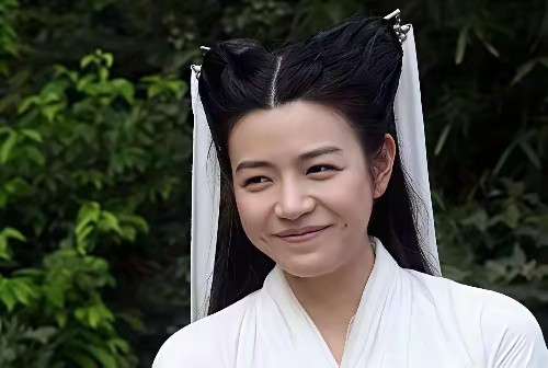 原来陈妍希没骗人，当初她说自己演小龙女的时候水肿厉害，所以不够漂亮​​​