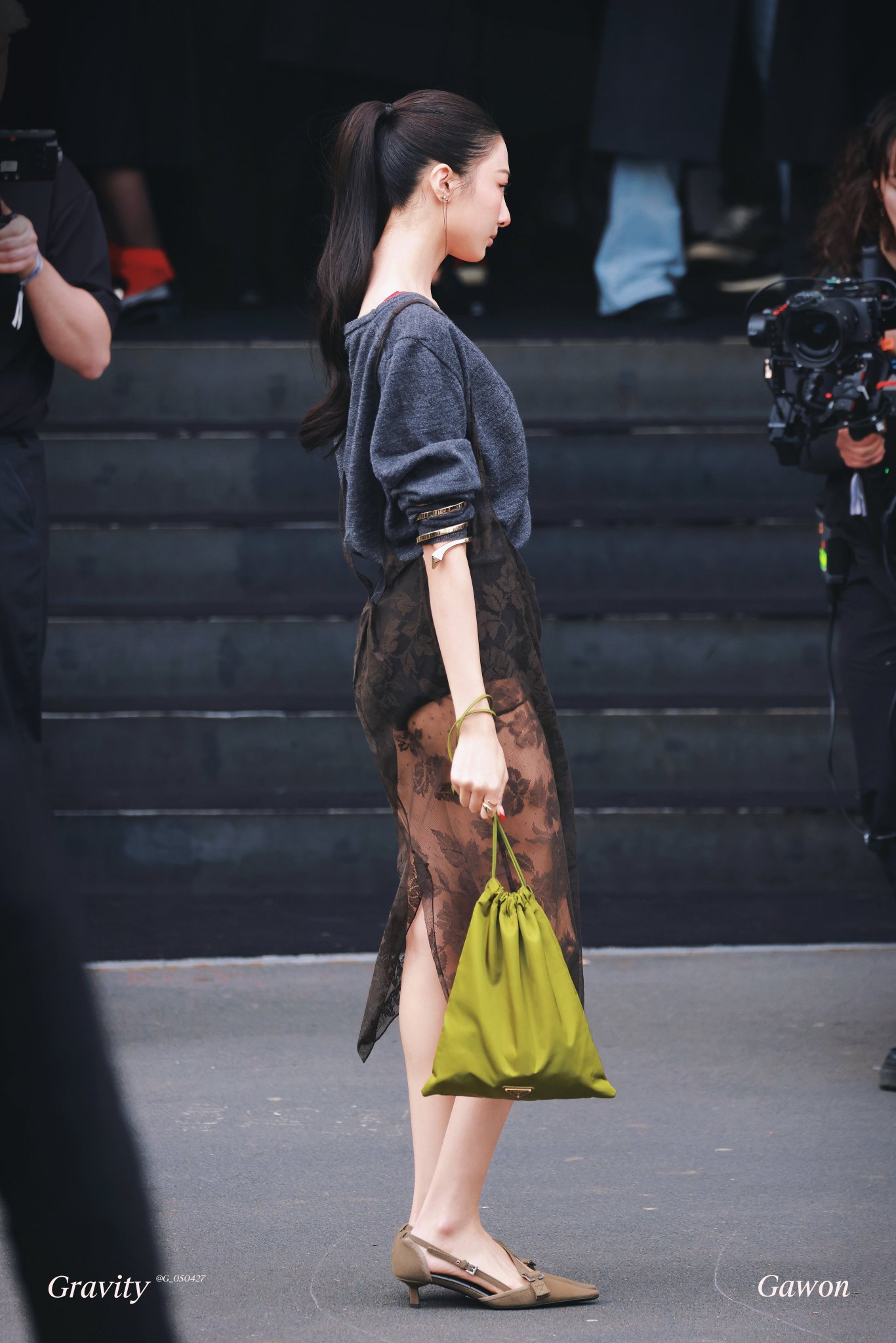 GawonxPrada珠宝搭配小巧思，用PradaEternalGold