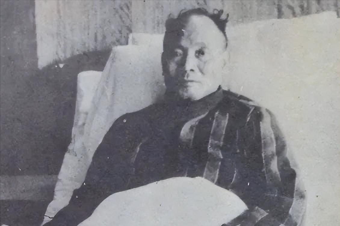 1954年汤恩伯死在手术台上，蒋介石只是轻飘飘地说了一句：死了也好。汤恩