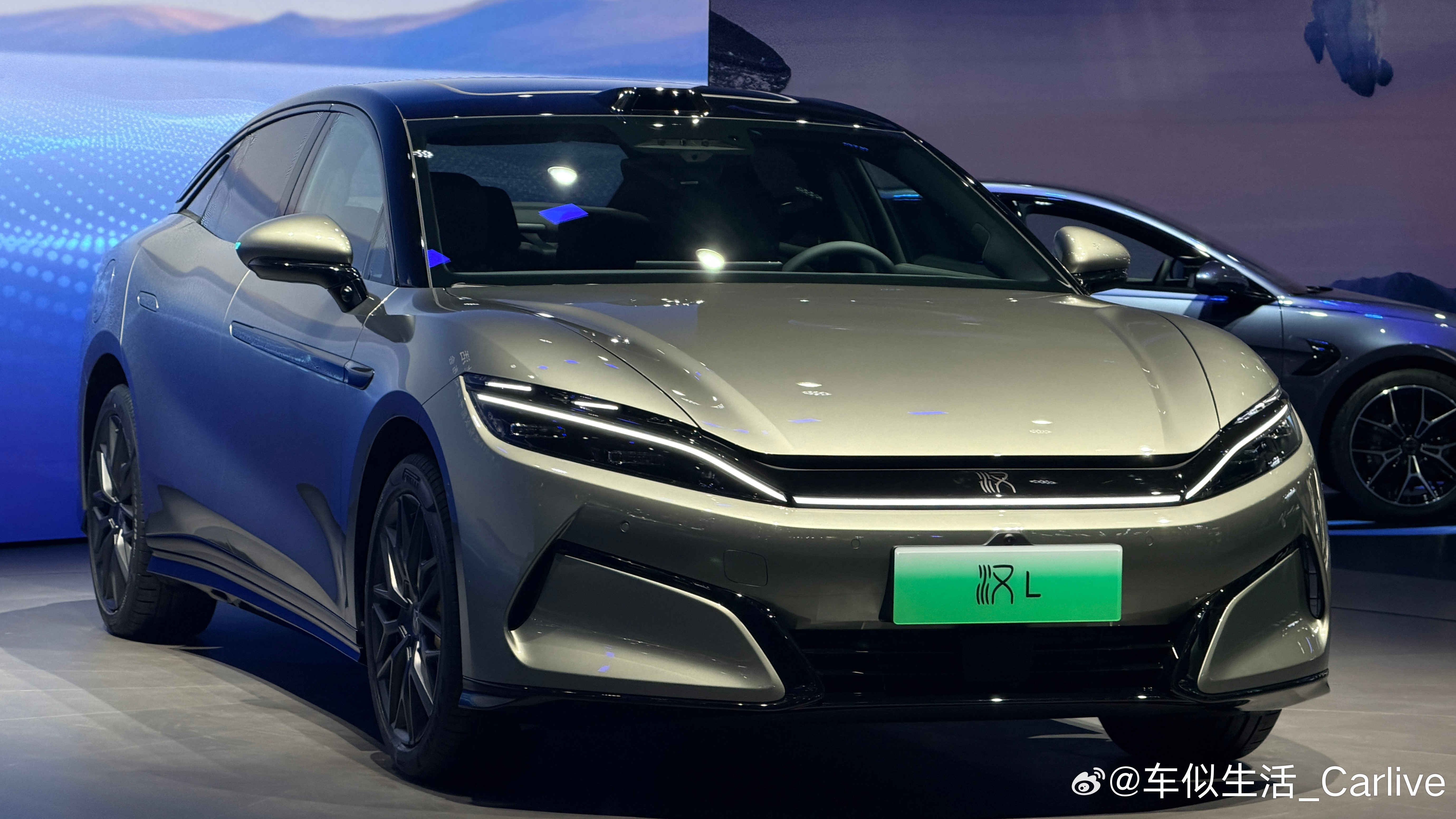 2025广州车展上，比亚迪汉L和唐L迎来了焕新升级，除了带来了新配色以外，在OT