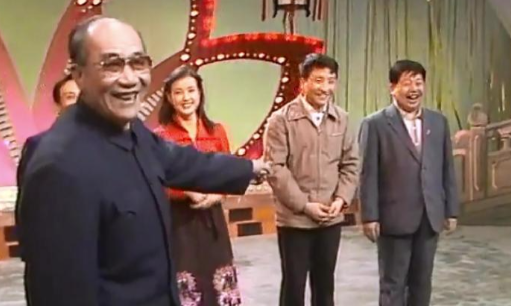1985年，侯宝林卸任曲协副主席，为何接任他的不是马季而是姜昆？
