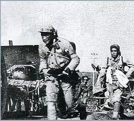 1944年秋，陈义山带千把人刚杀出两万鬼子的包围圈，眼看就要翻过山梁活命。他