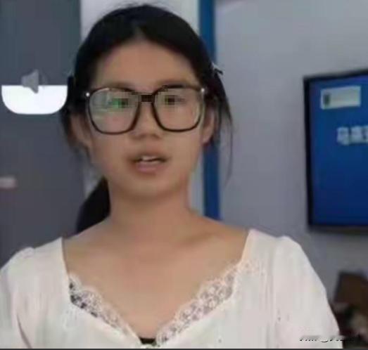 摸臀事件后续！男童父亲发声，更多荒唐事被扒。一场原本餐厅里的普通摩擦，演变成全网