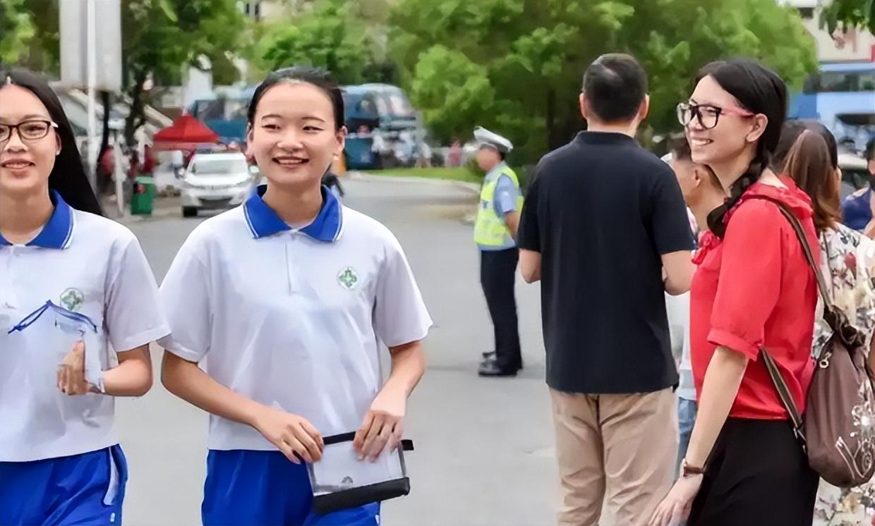填完高考志愿后，许多家长以为万事大吉，其实还差最关键的一步：从填完志愿第六天起，