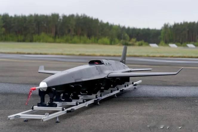 ✈️🇵🇱波兰测试新型喷气式无人机波兰TKHTechnology公