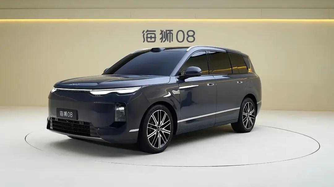 你喜欢比亚迪吗？听我一句劝，比亚迪汽车这么买就对了：1、要时尚，就买比亚迪海豹