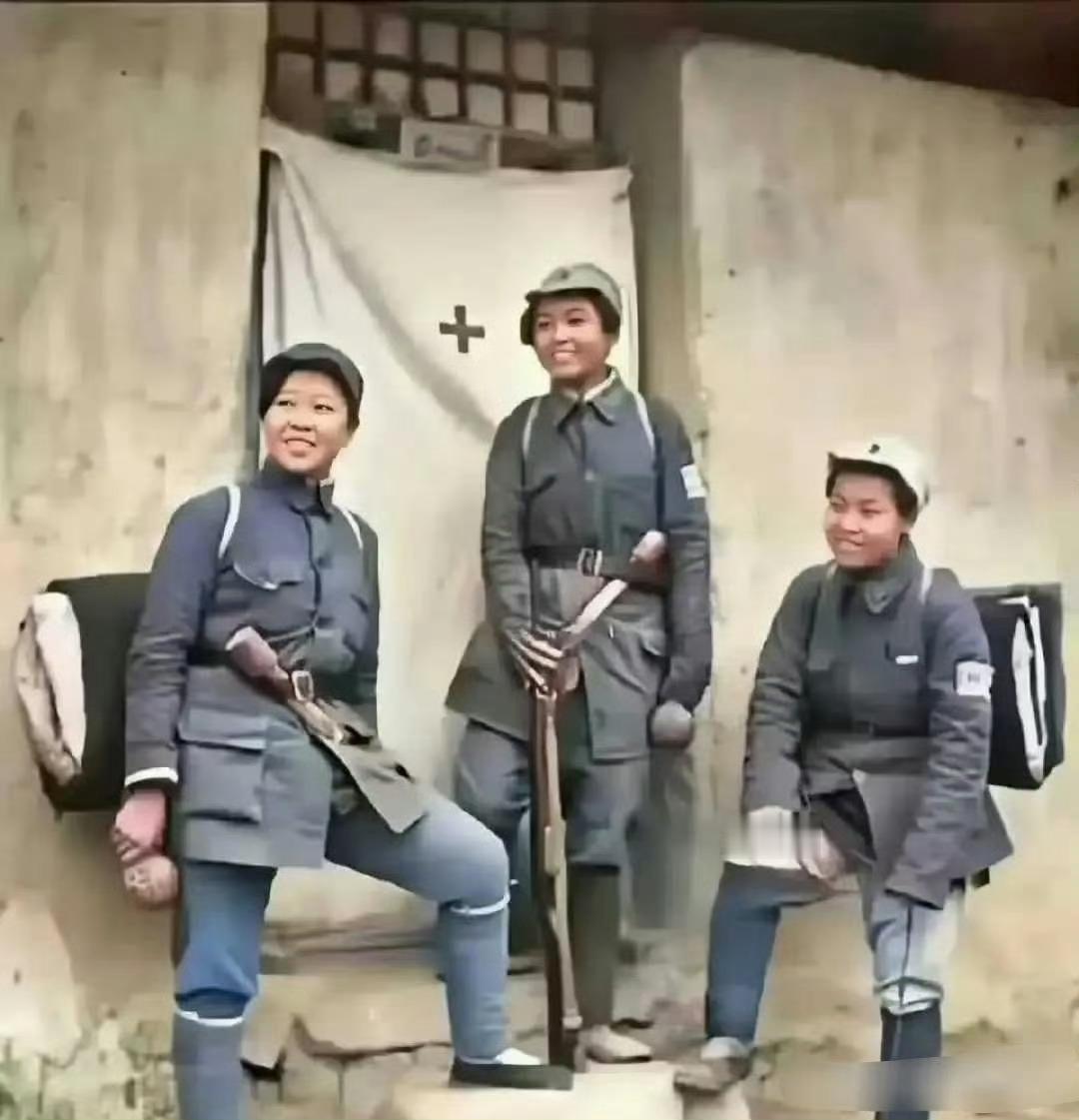 左边是真实照片，右边是影视作品唉​​​
