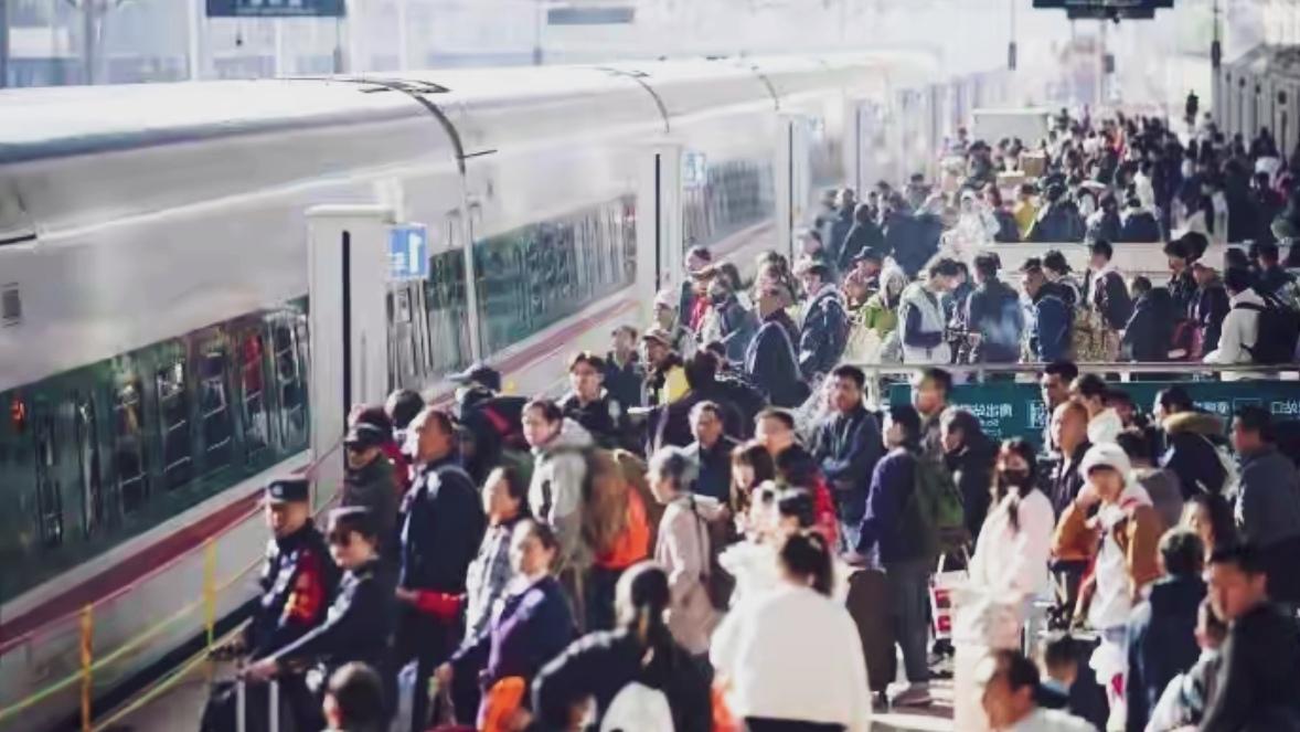 🔥52.5元从昆明到上海！这趟慢火车装满春运年味。昆明出发的K4418次慢火车