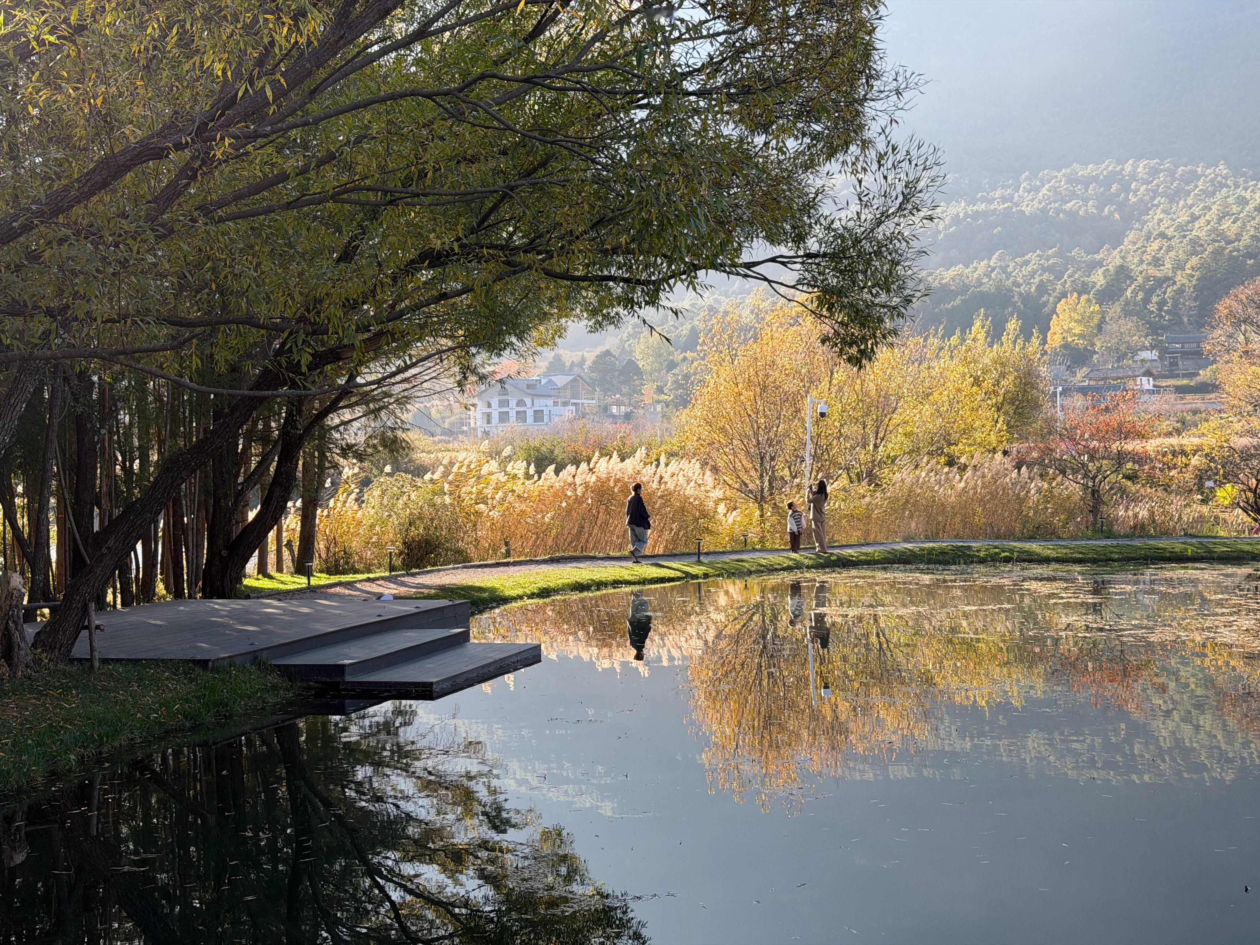 有些人始终认为自己才是对的，有些人意识到生命就是用来一边学习，一边享受学习的。这