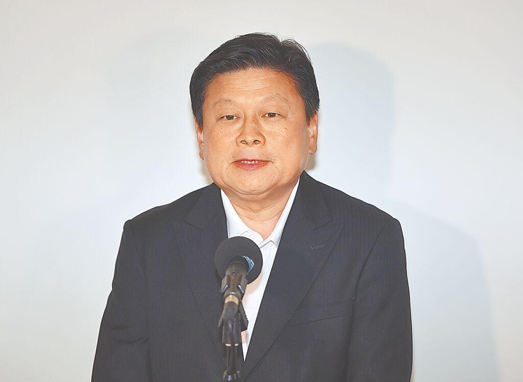 立法院国民党团总召傅崐萁被传出有意参与国民党主席竞选。昨日，傅崐萁在回应相关传闻
