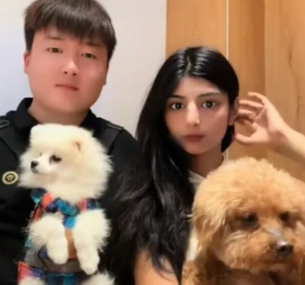 河南网红“小黑妮”官宣结婚，因长着异域面孔说着地道河南话而走红9月2日，“小黑