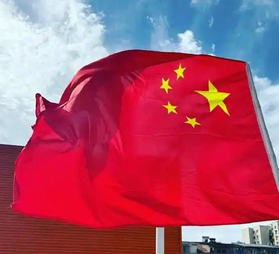 德媒给我们泼冷水了！在我们二季度经济数据公布之后，德媒批评称，中国的数据