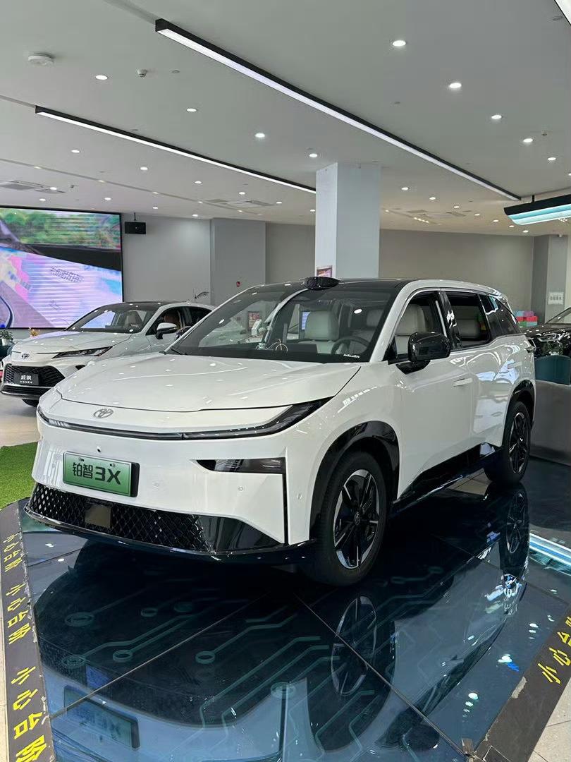 小米雷军没想到，小鹏也没想到，比亚迪王传福更没想到，在金九银十购车季中，以合资车