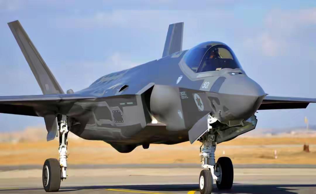 伊朗宣称击落一架F35A隐身战机残骸正在搜寻中据伊朗革命卫队3月19日消息，