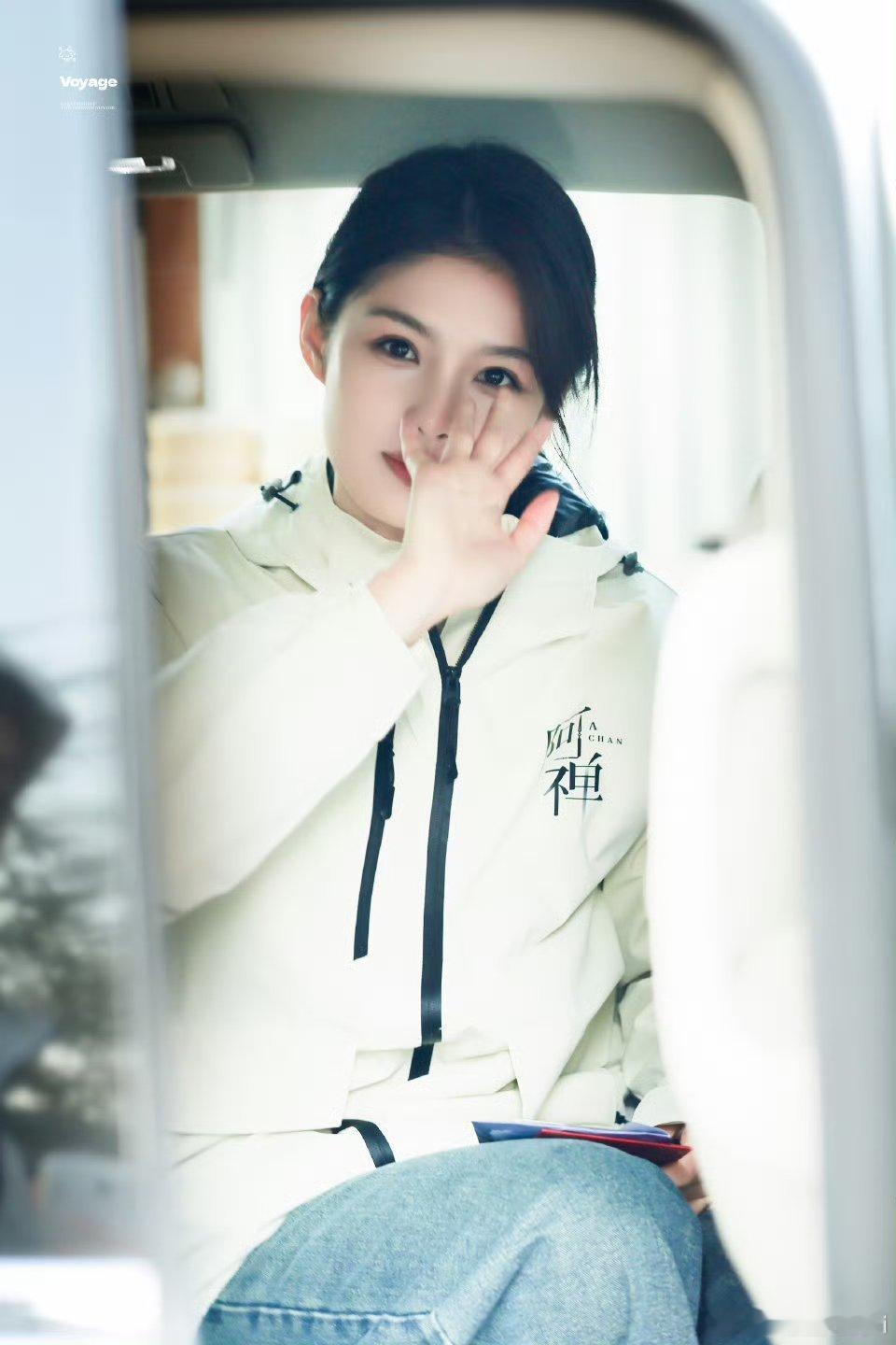 林一艾米阿禅开机状态太好了吧两个人站在一起真的好有cp感