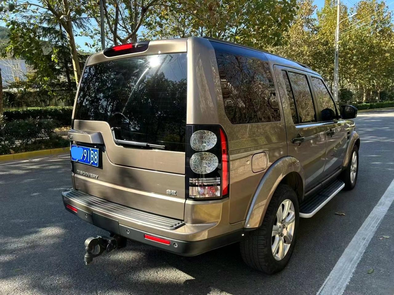 这台车在2014年的时候上市价是80多万。落地差不多105万左右。它搭载的柴油机