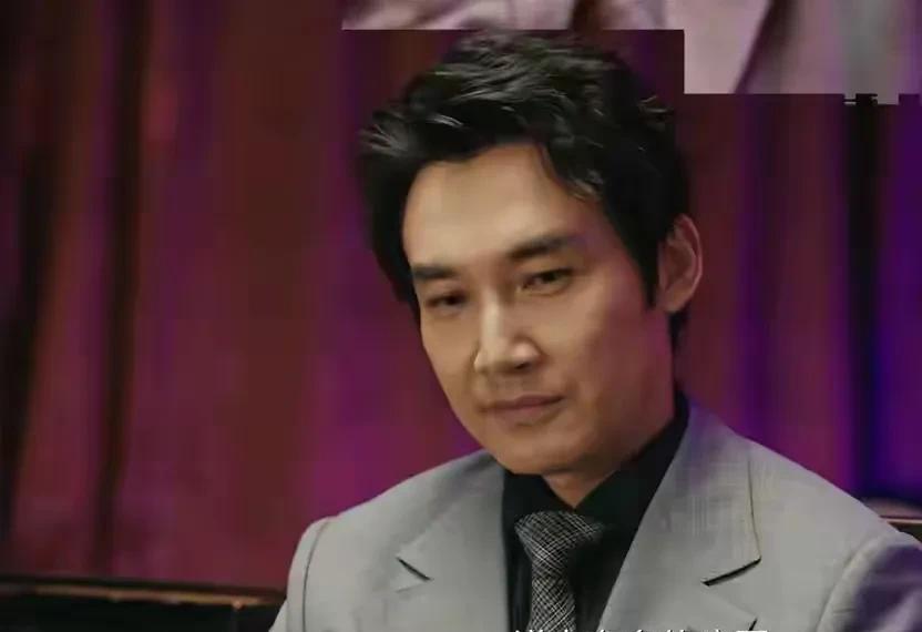 《利剑玫瑰》第25，26集抢先看。1，常锐在尹建生车祸现场查到一辆车，找到车主