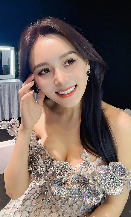 何佩瑜这个状态如何？喜欢这样的吗？