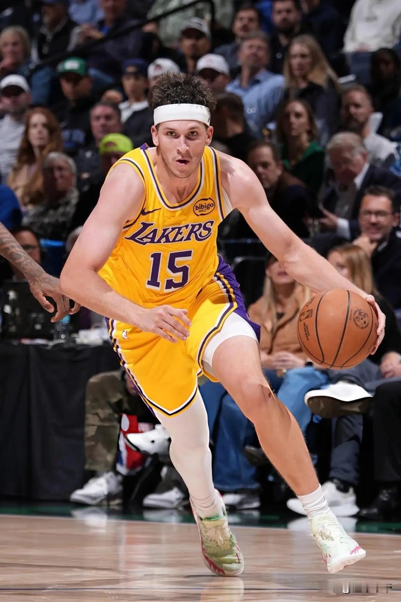 说詹姆斯压制里弗斯的可以消停了！东契奇打得很好，可是里弗斯在东契奇回归后的第一场