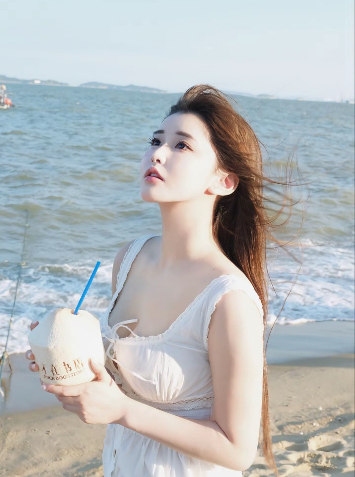 阳光，沙滩，海水