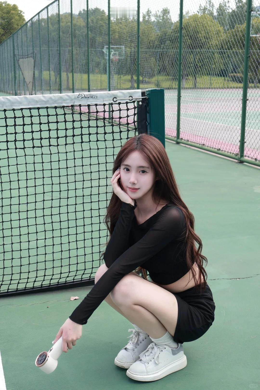 美女校花，真的好看！对高马尾的女生，一点抵抗力也没有！