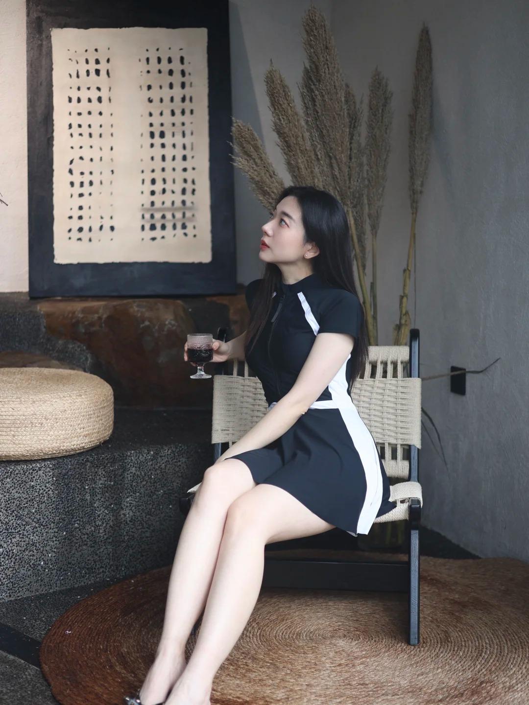 降温的周末，总该给生活添点温柔的仪式感。躲进氤氲的温泉池，暖融融的泉水裹住周身，