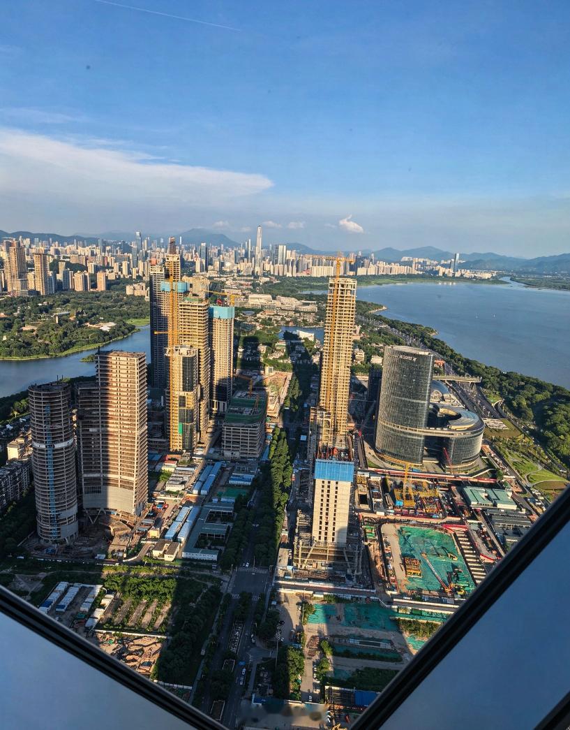 深圳湾超级总部基地，规划层面属于国内第一流的未来滨海CBD，景观，位置。是以后