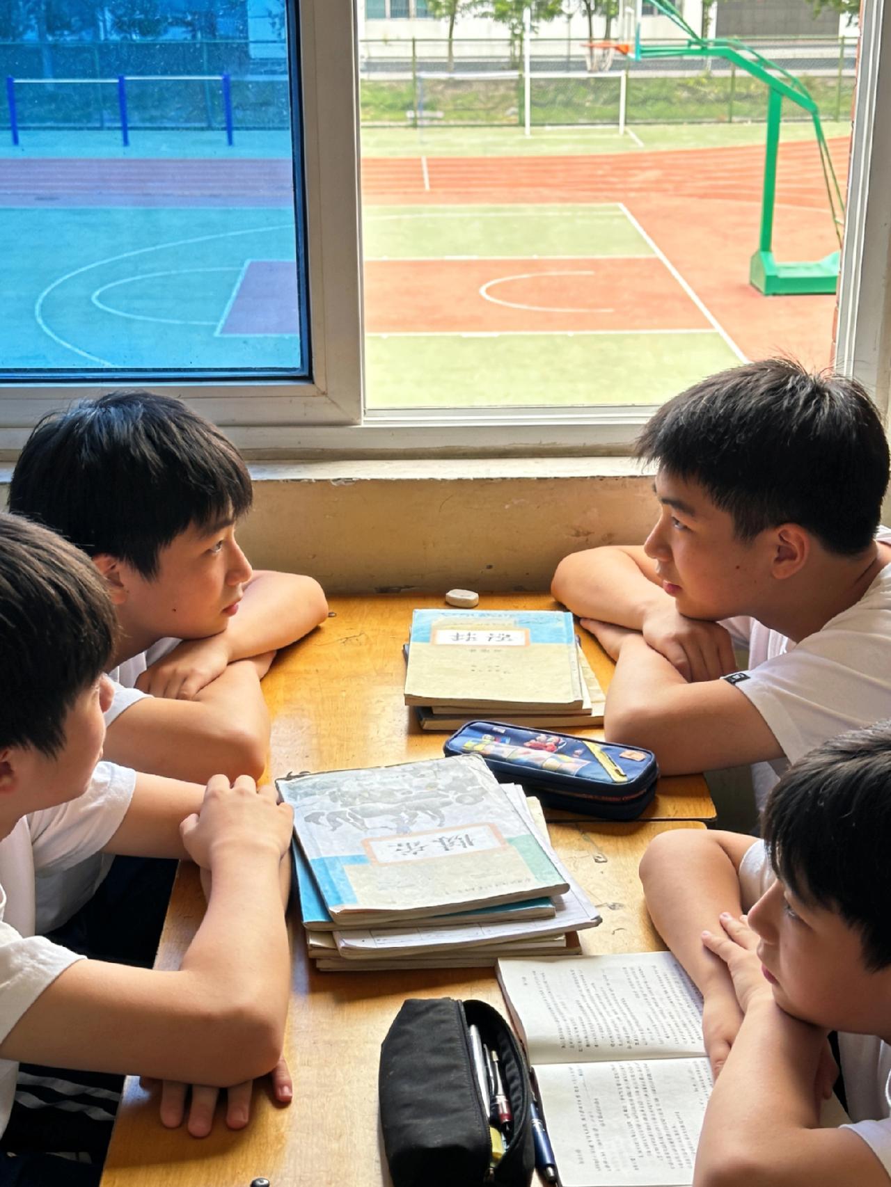 教育部严查挤占体育课、不让孩子课间出门，你怎么看？现在很多学校为了安全和成