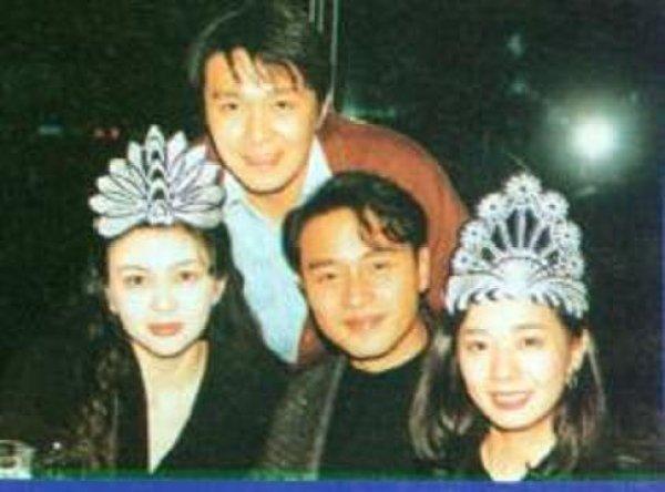 一张照片四个人，三个不婚不育，两对帅哥美女，还有一个早已逝世。那时的关之琳真是美