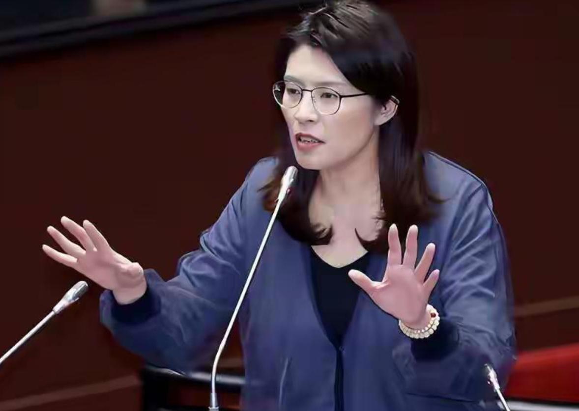 行动开始，大陆首次进入台浅滩，郑丽文收到访陆通知？美防长露怯。大陆船只已经抵达台