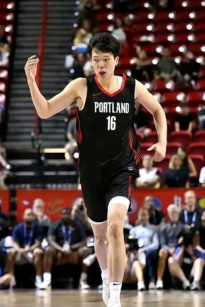 62秒，1分，这就是上一场比赛杨瀚森交出的答案。从G联赛收视率吊打NBA总决