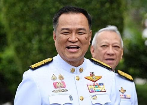 阿努廷内阁名单公布，其中最重要的莫过于国防部长一职啦，之前传言是巴育担任。 