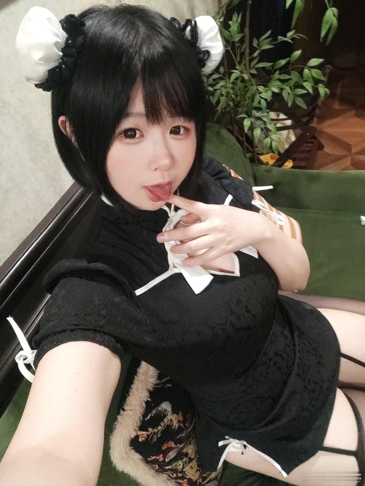 晚上好🤍🖤🐼