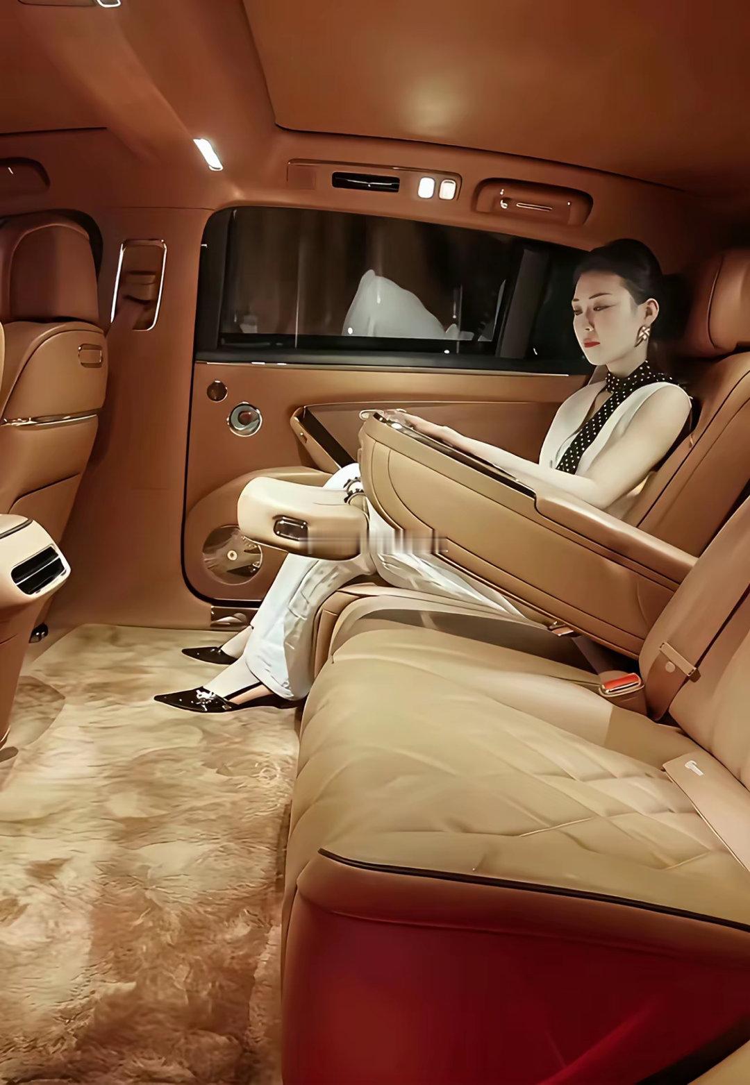 这是什么车,空间这么大