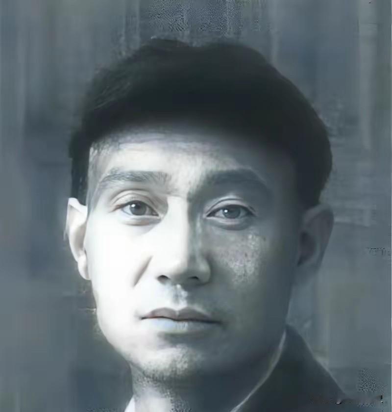 1940年，吴凤翔刺杀日军少将，走到门口时，他发现里面有好几名日军，刺杀没有把握