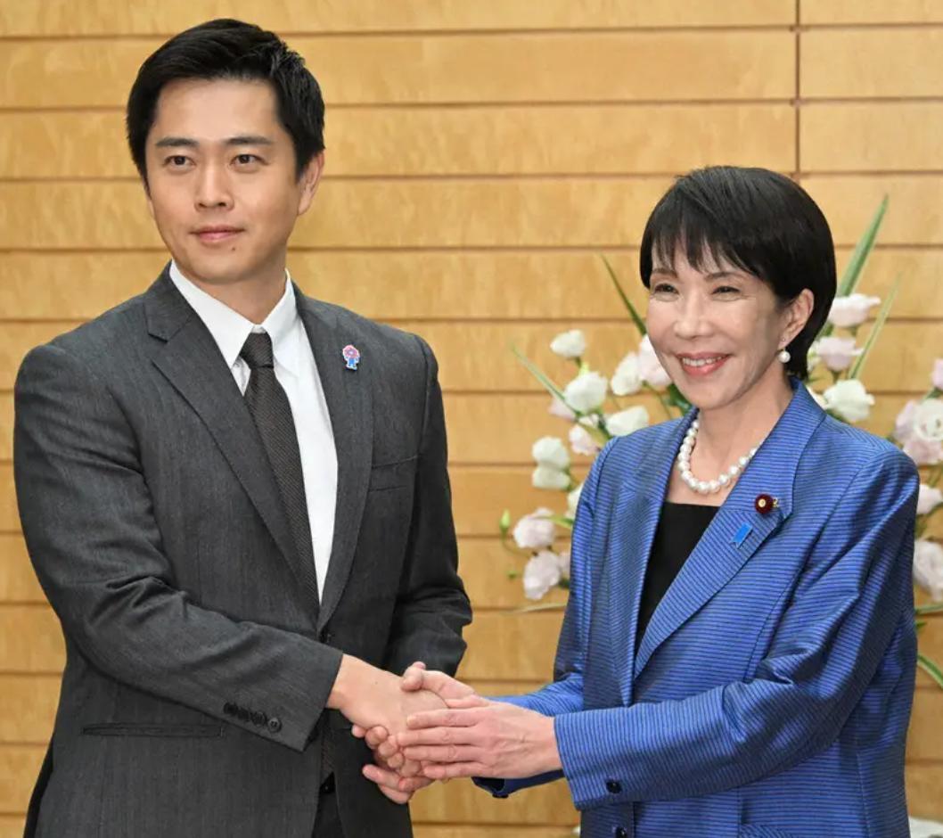 高市把最鹰的拉进了内阁9月17日，日本首相高市早苗改组内阁。官房长官木原稔、