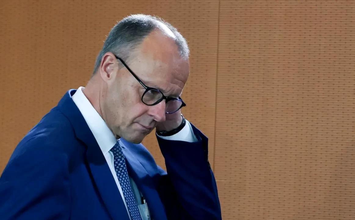 之前还力挺以色列的德国总理默茨现在也发声谴责以色列，要求以色列不要“太过分”，而