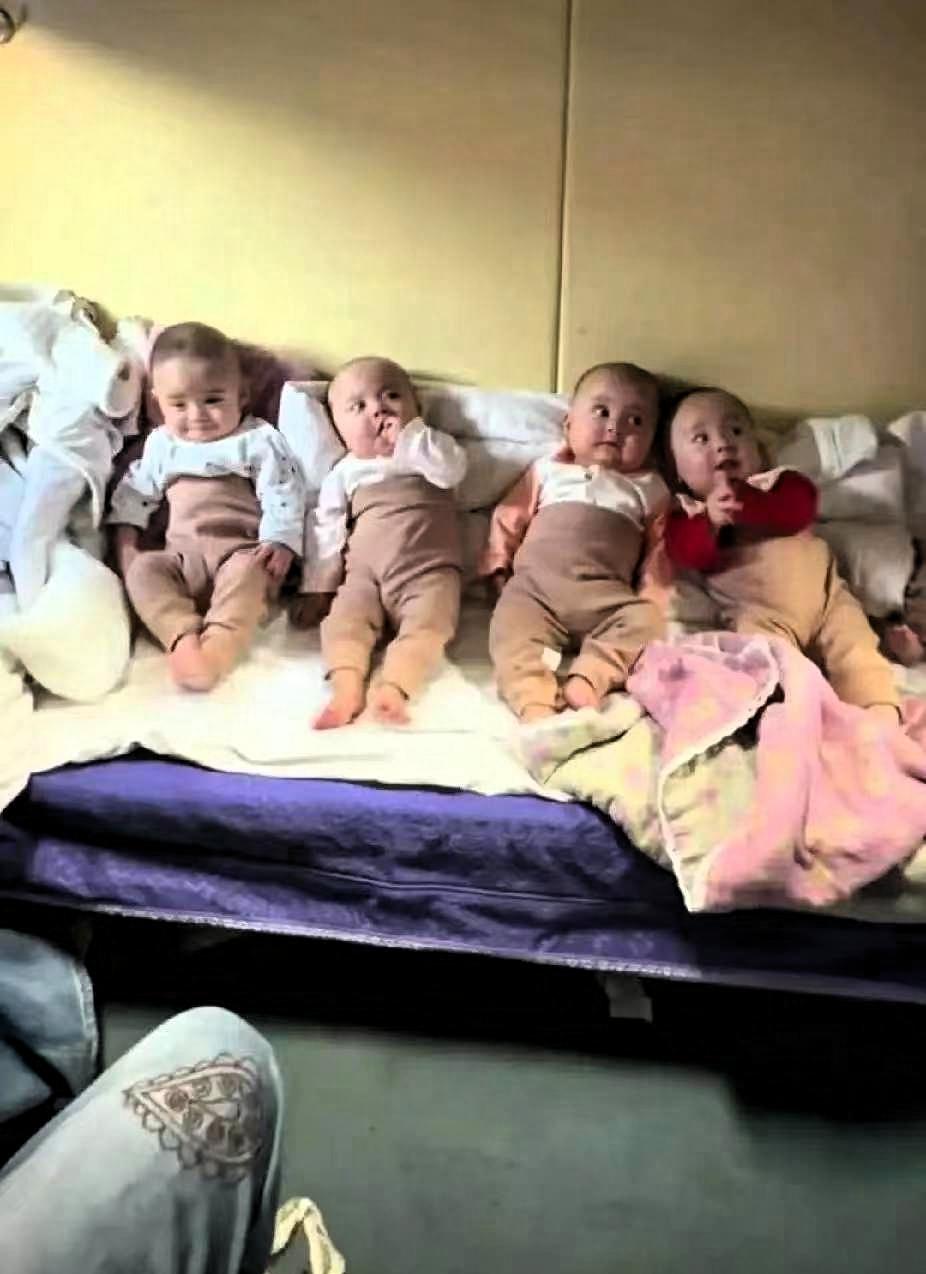 24岁的新疆妈妈迪丽，当初给她接生的医生两次跟她说过一句话，希望你不要后悔，现在