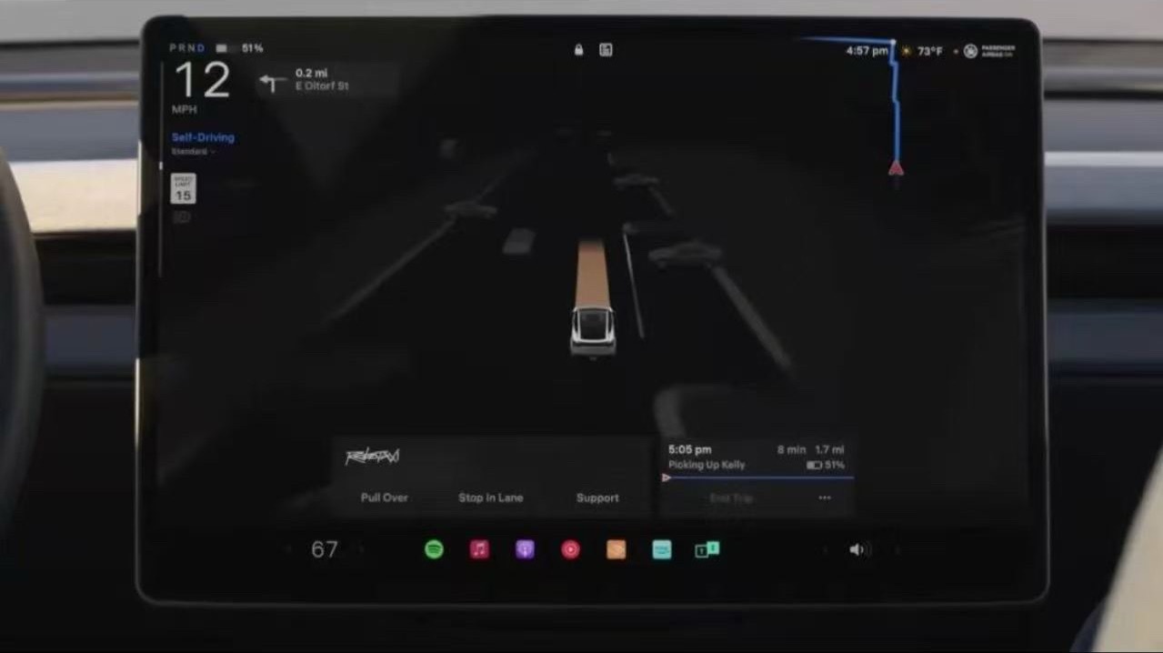 特斯拉7月25日消息，特斯拉下一代FSD软件已正式比预期更早开始在公共道路