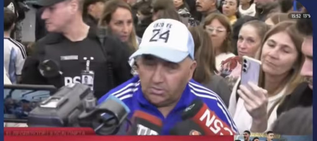 恩佐父亲:儿子为决赛染红难过,没回国是因为疲劳而去度假了阿根廷媒体《民族报》报道