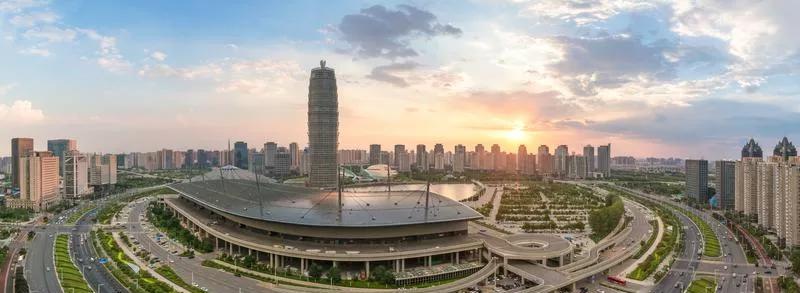中国各个历史朝代的都城那可多了去了。五帝时期就有不同，像黄帝都城在有熊也就是如今