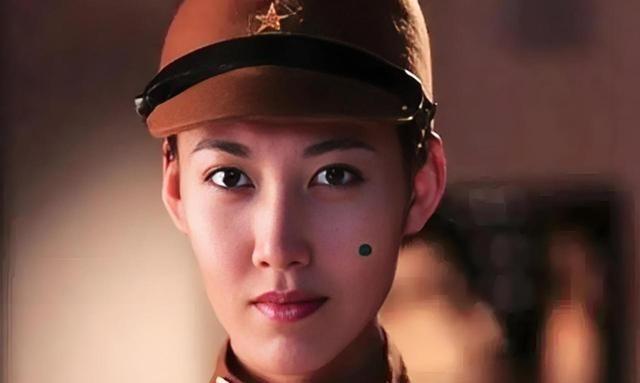 1938年，东条冥郎看到女儿的尸体被完整的运回后，非常高兴，立即从腰间拔出刀子，